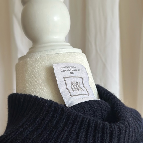 🍦SUNDAE SPRING SALE🍦SNOWFLAKE SWEATER Luxe Navy Wool Metallic We Norwegians XS - Picture 7 of 15